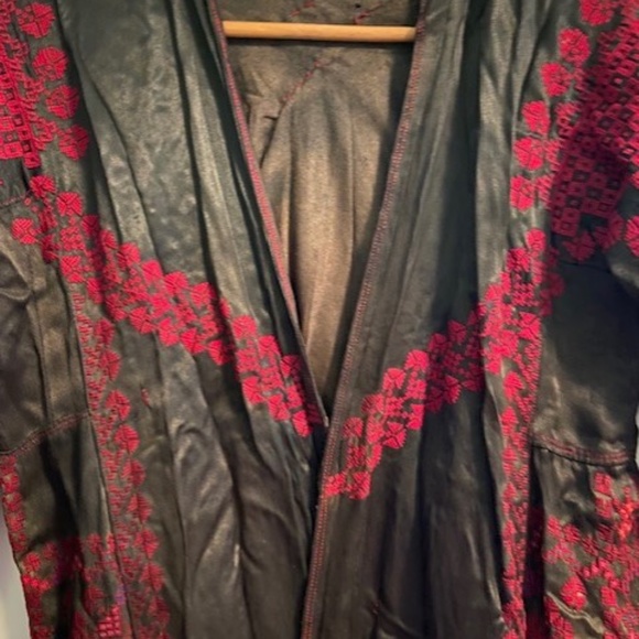 Hand Made and Embroidered Silk Robe - Picture 3 of 6
